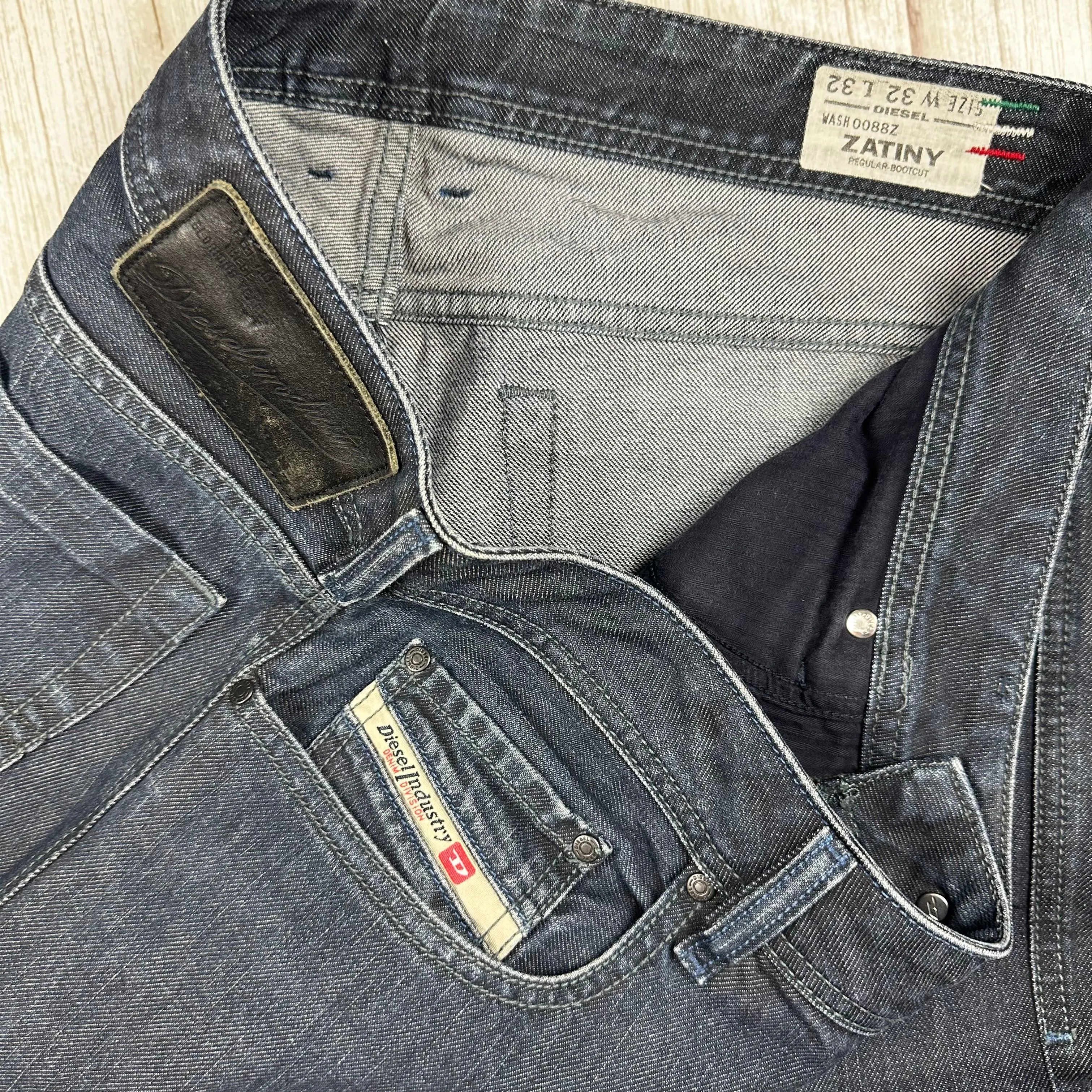 Diesel Denim 'Zatiny' Regular Bootcut Jeans -Size 32/32