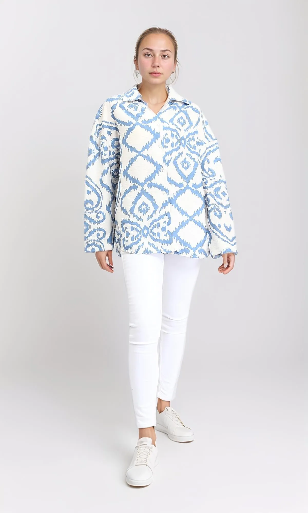 R206508 - Open V-Neck Patterned Shirt - Baby Blue & Off-White